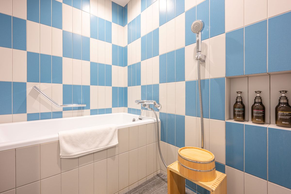 浴室の壁の模様もかわいらしい