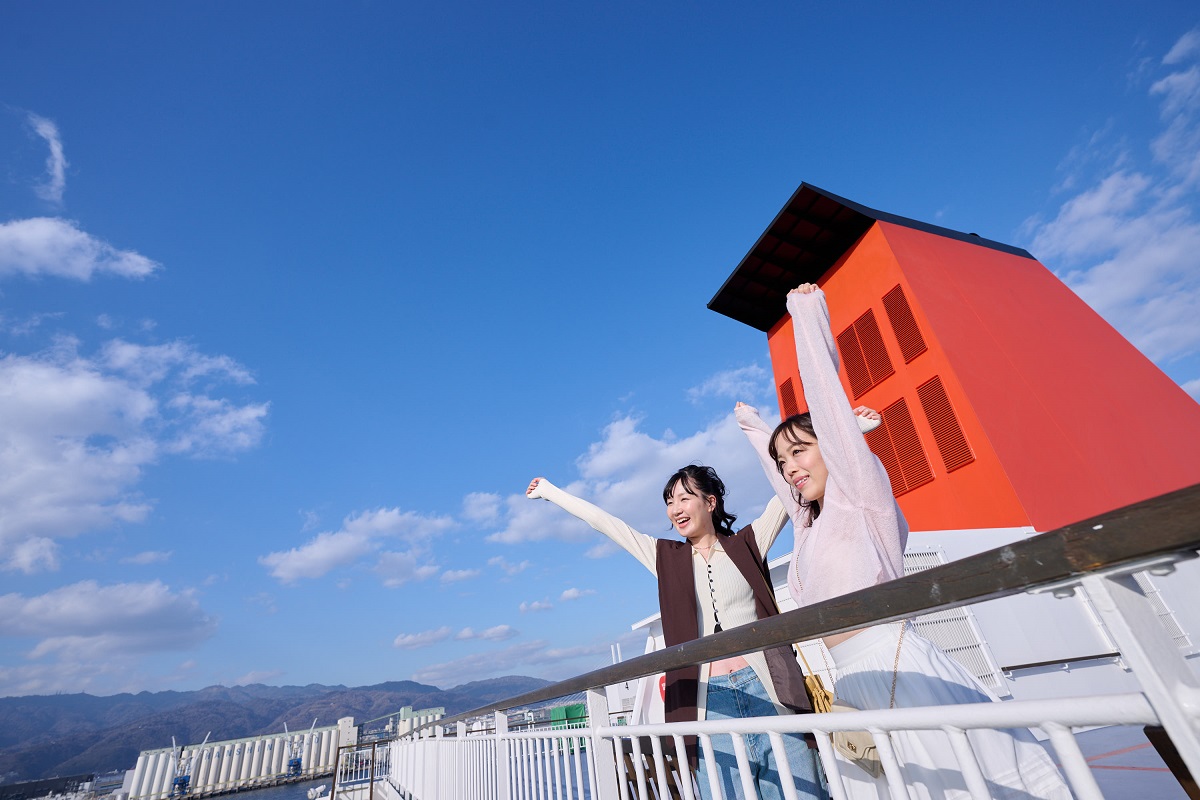 船でしか見ることのできない景色も楽しめます