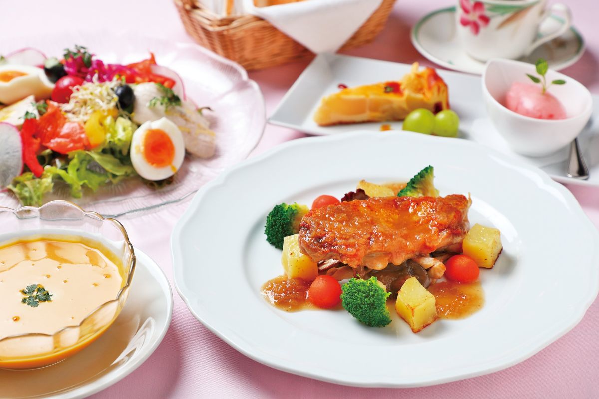 レストランラヴニール