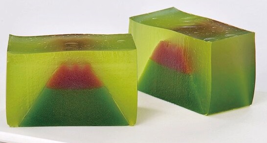 富士山羊羹（夏富士羊羹）1本1800円