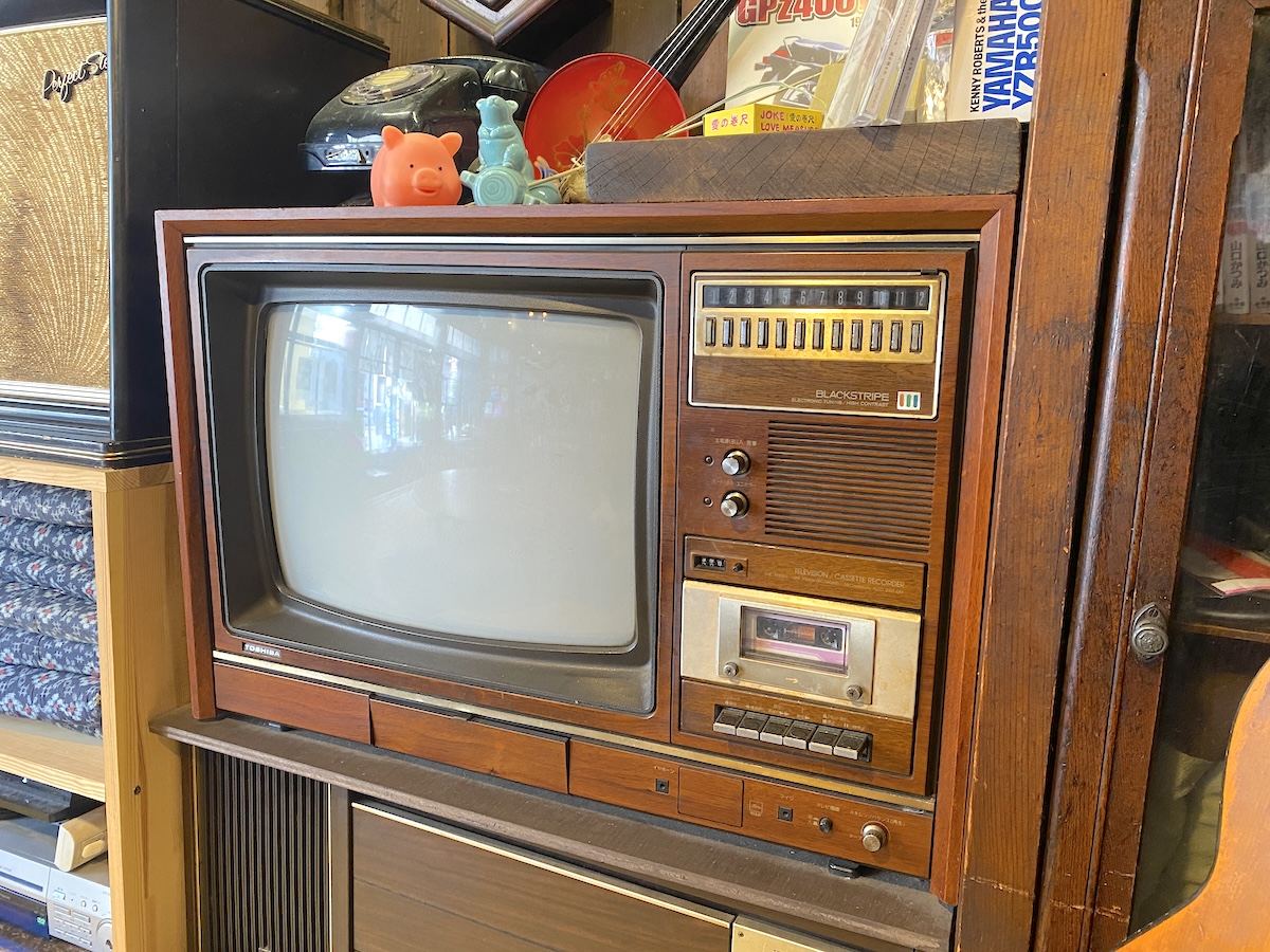 実際に使用できるブラウン管テレビ