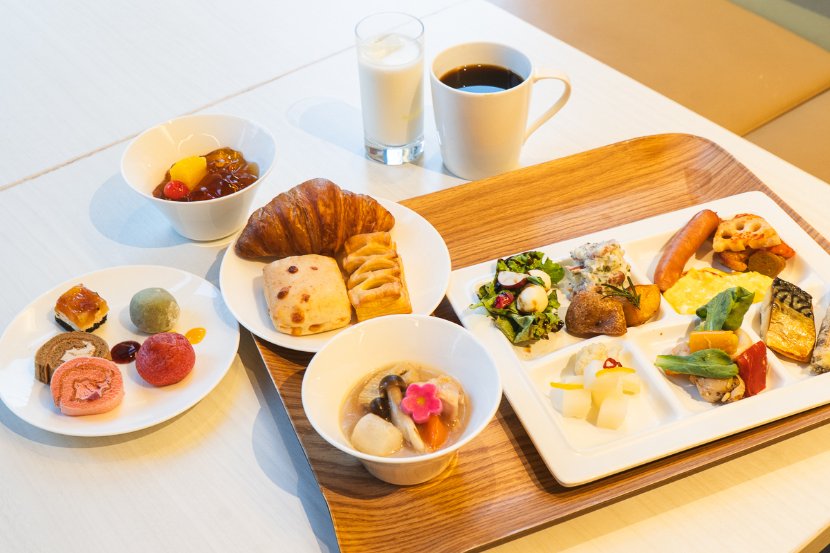 朝食は大人 2750円 小学生 1375円 幼児 650円