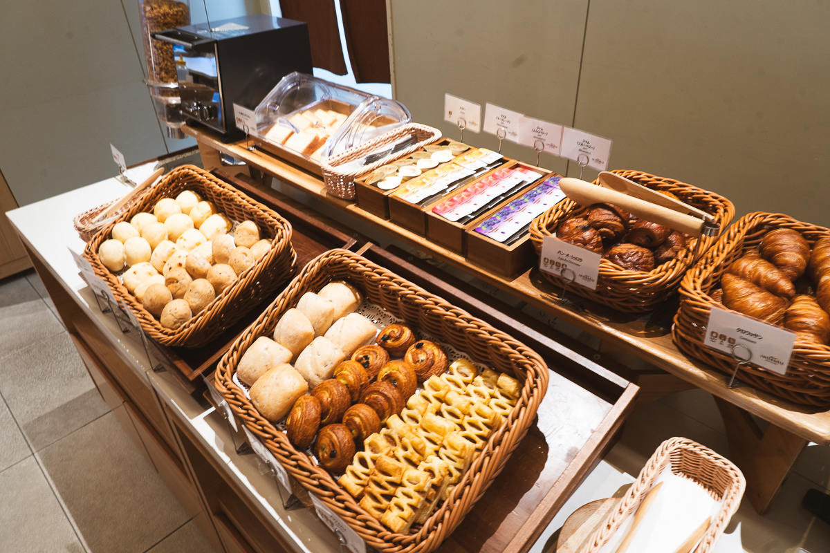 種類豊富なパンは焼きたて
