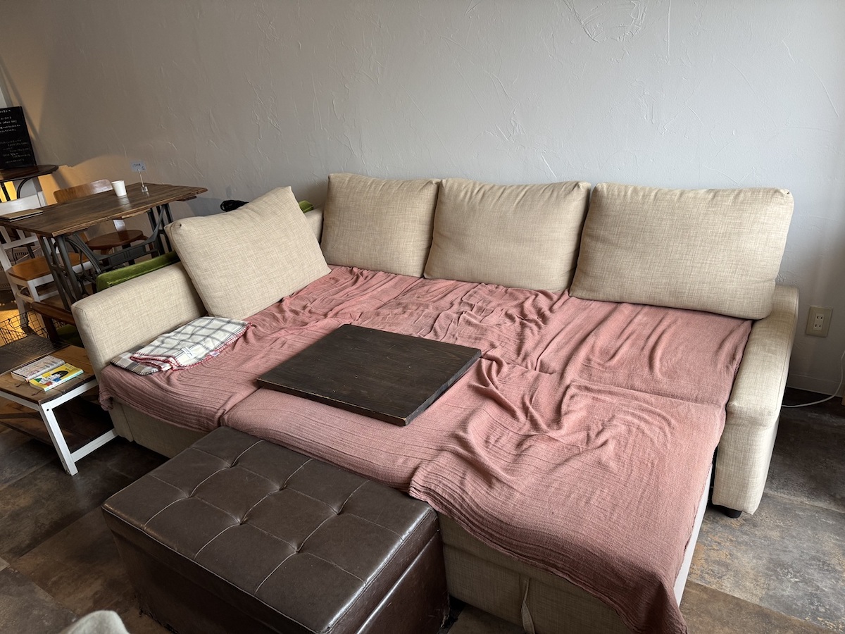 靴を脱ぐソファ席はゆっくりくつろぎたい人におすすめ