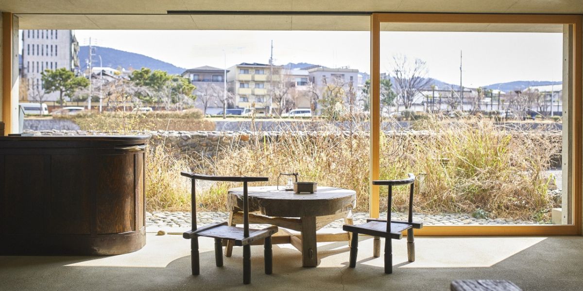 【京都】鴨川沿いの「池半分室」で、本物を味わうお茶体験を!