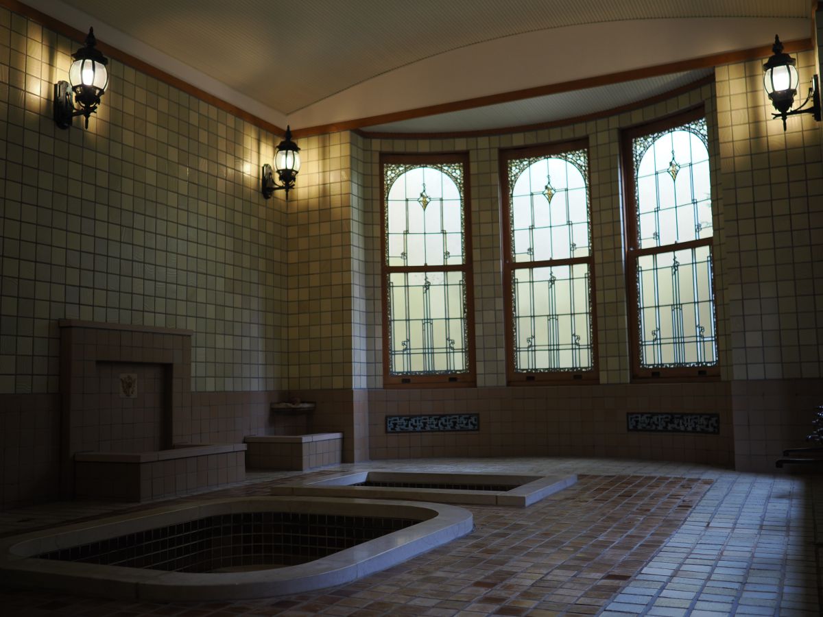 OM-3, M.ZUIKO DIGITAL 17mm F1.8 II, 1/50秒 F1.8 ISO250 基本モード ©もろんのん