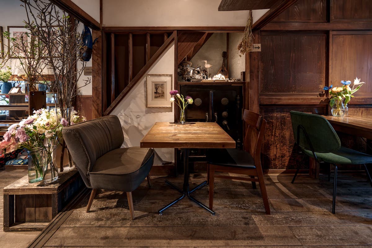 ソファー席の雰囲気もかわいい