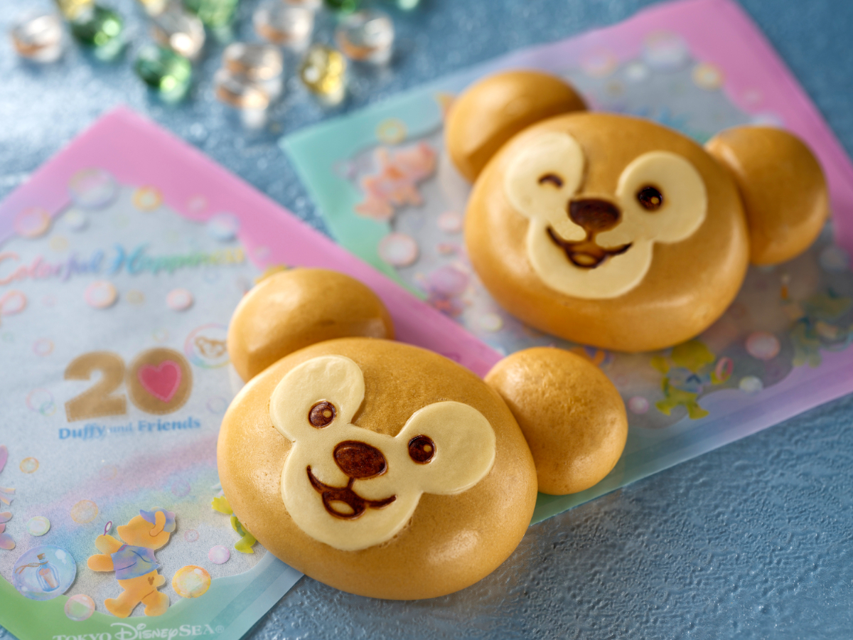 「ダッフィーまん（キノコクリーム＆キャラメルクリーム）」1個800円