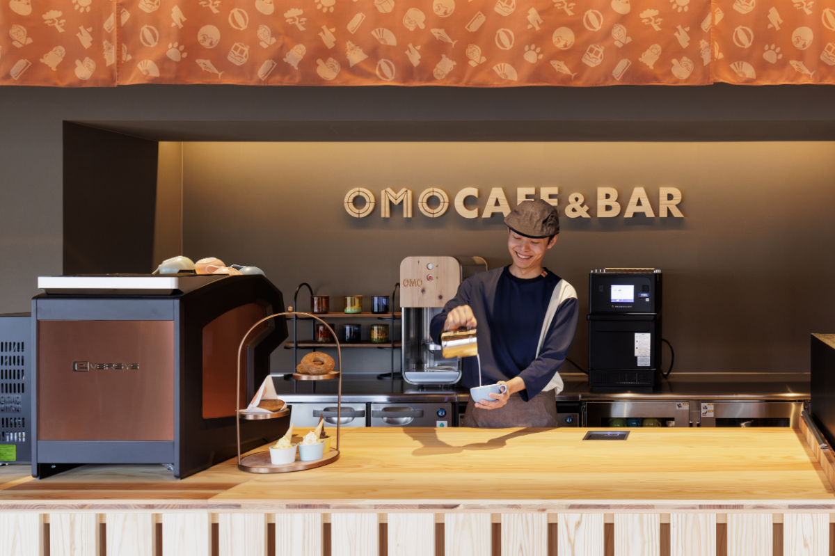 ビジターも利用できるOMOカフェ
