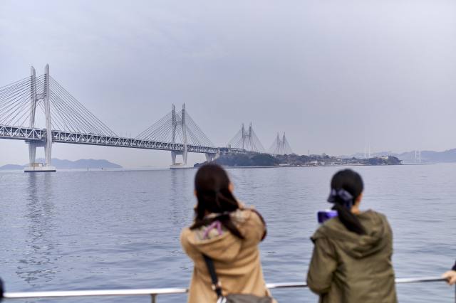 瀬戸大橋観光船