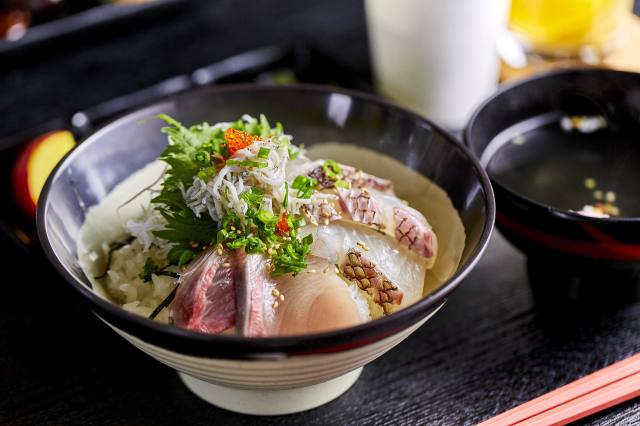 EAT LOCAL 直島食堂