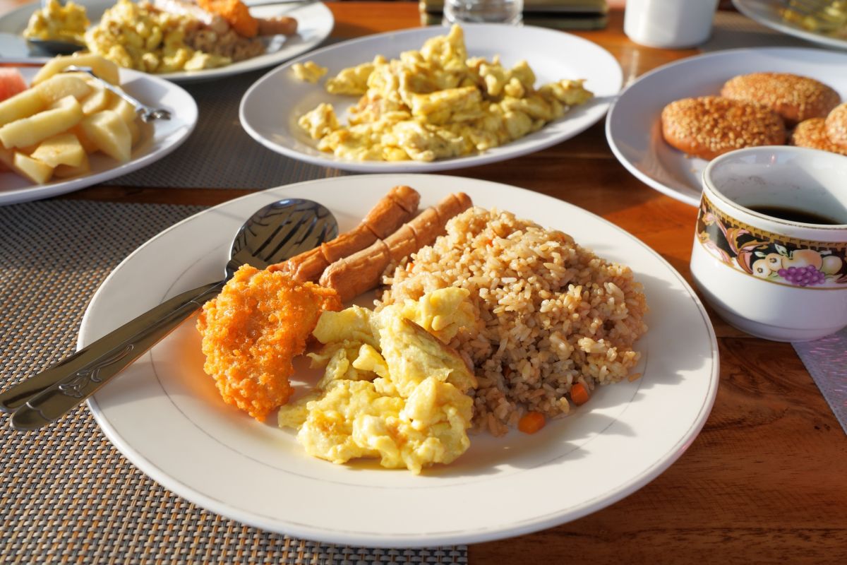 シャワー、ベッドルーム完備でプライベー ト空間も確保 ※船によって内装は異なる