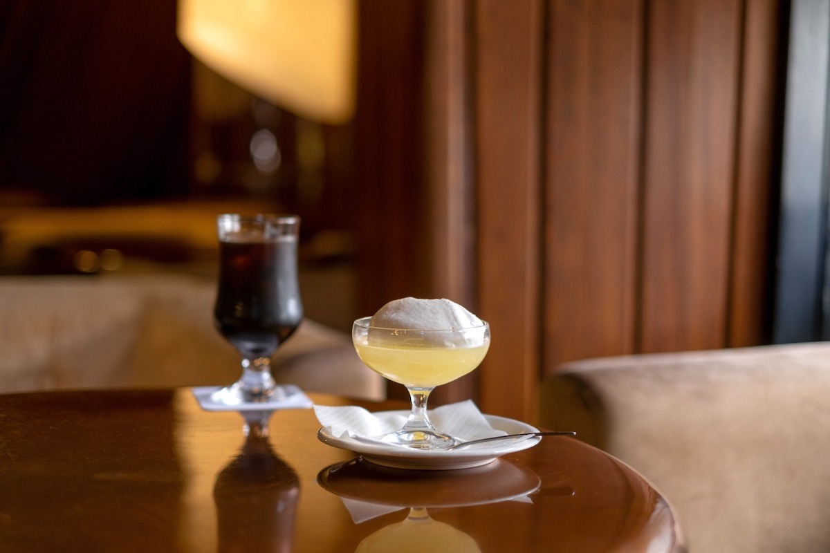 「レモンゼリーとドリンクのセット」1000円（ドリンクはブレンドコーヒー、アメリカンコーヒー、石焼アイスコーヒー、エスプレッソ、紅茶、アイスティーから選べる）