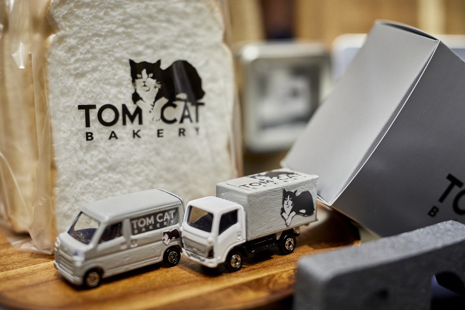 TOM CAT BAKERY