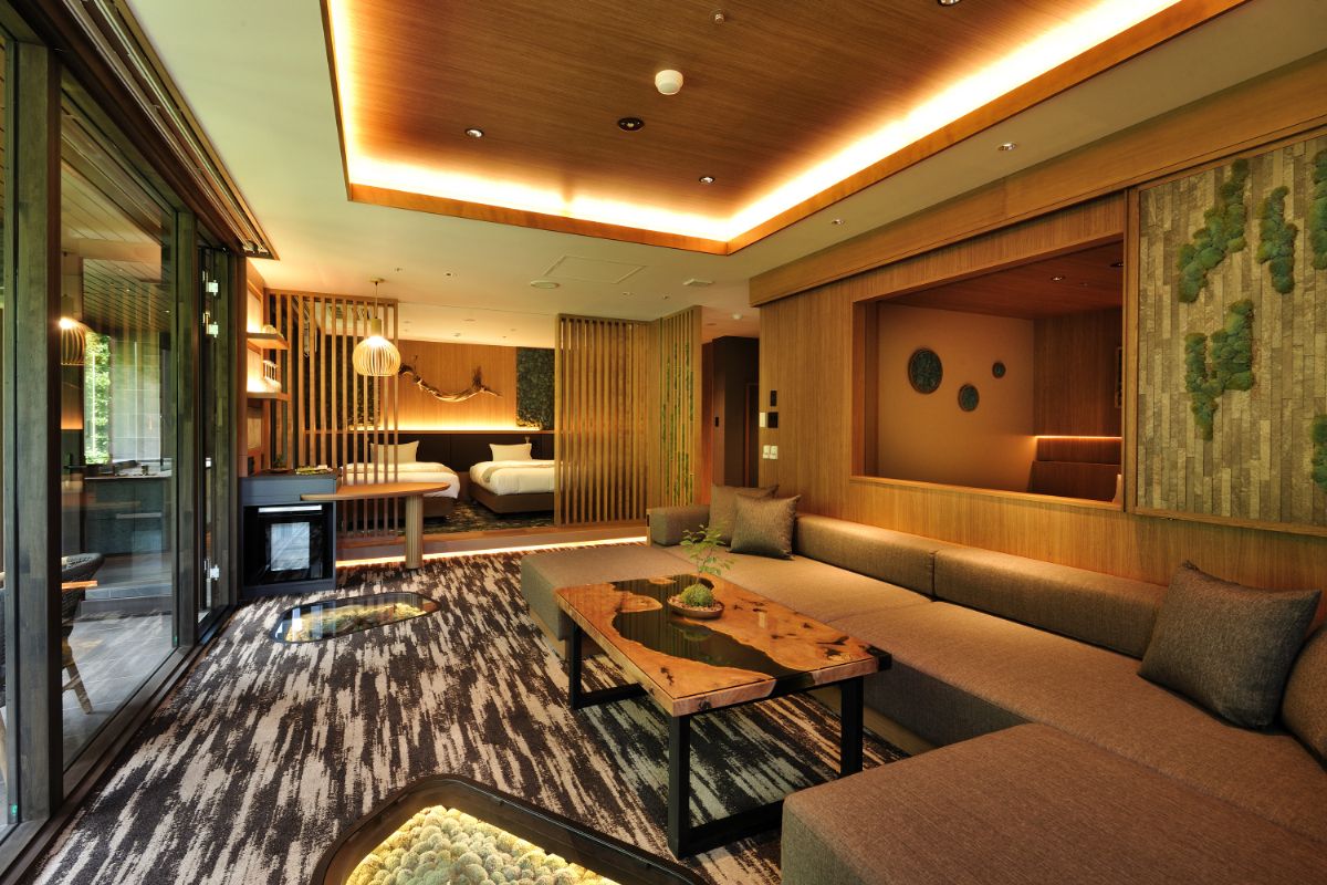 苔スイートルームのリビングルーム