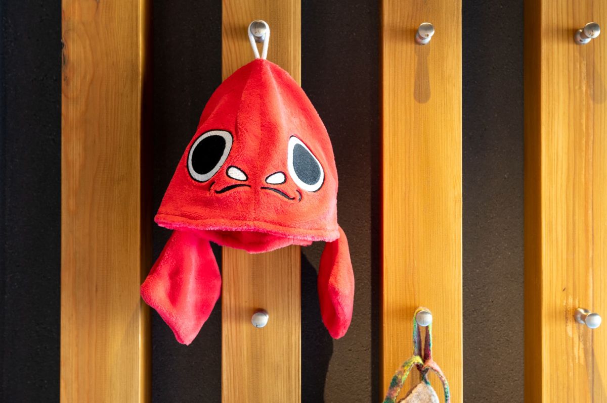 金魚ねぶたのサウナハットは、ショップでも購入可能