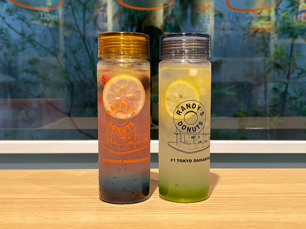 （左から）「エレクトリックレモネード」、「グリーンアップルレモネード」各種1800円 ※数量限定発売