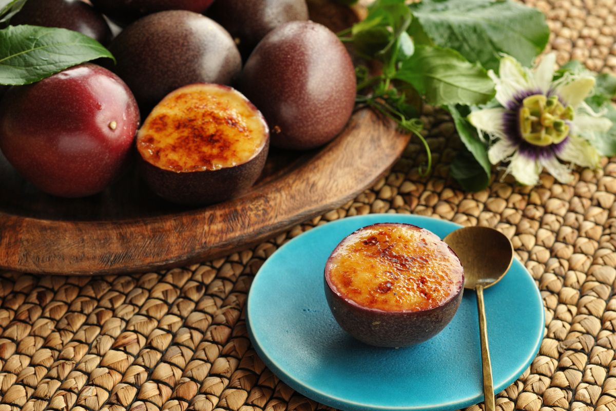 パッションフルーツのブリュレ 　700円（税込）