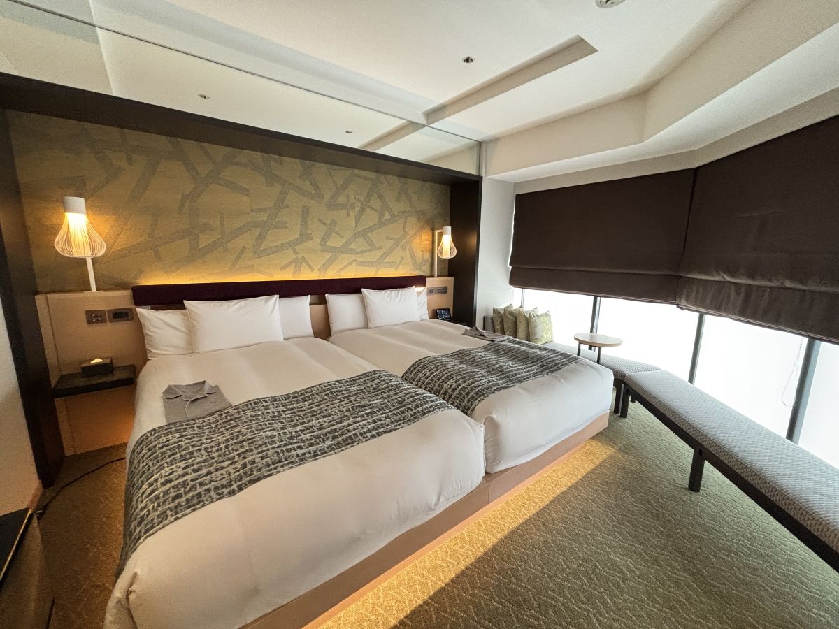 「コーナーデラックスツイン」（税・サービス料込み）2名1室 1泊素泊まり 3万6500円～