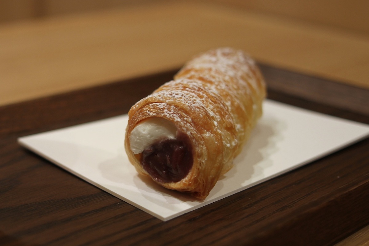 「あずきコルネ 和三盆クリーム」