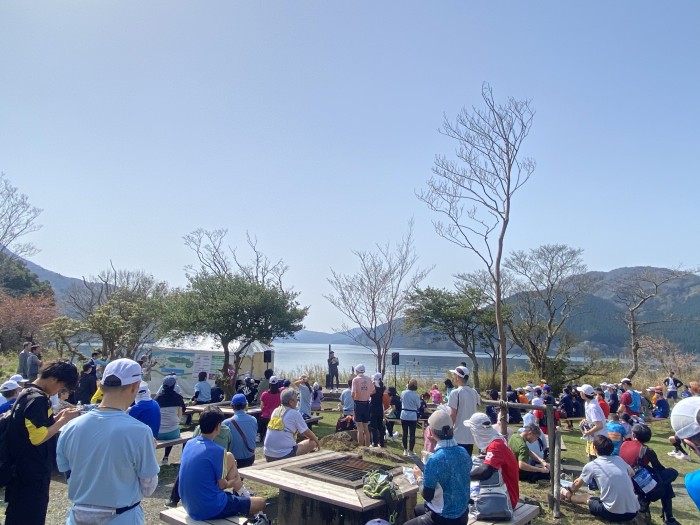 箱根ランフェス_「芦ノ湖キャンプ村」の様子