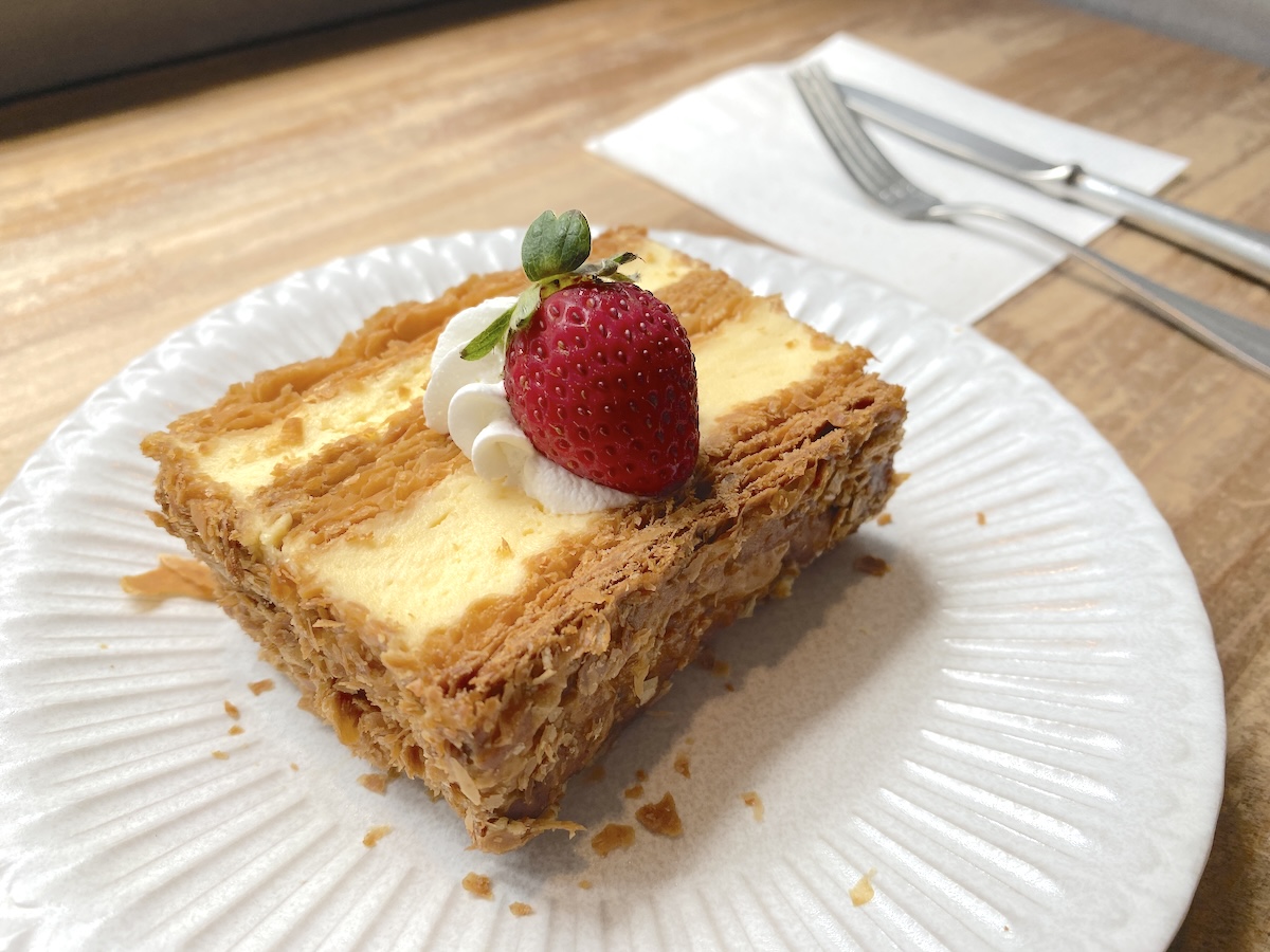 梟書茶房「苺のミルフィーユ」1