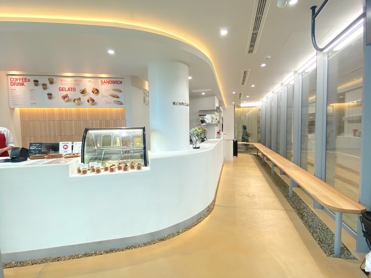 「MAISON CLASSIC CAFE」内観