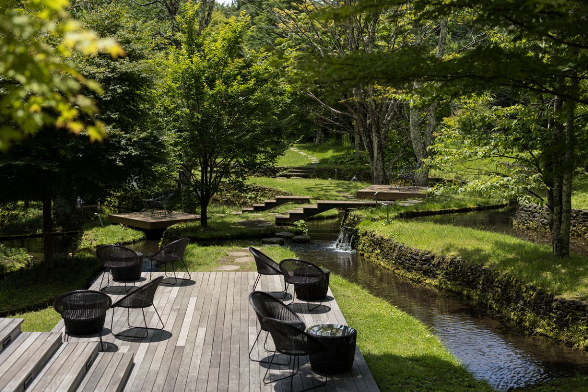 日中の棚田ラウンジ