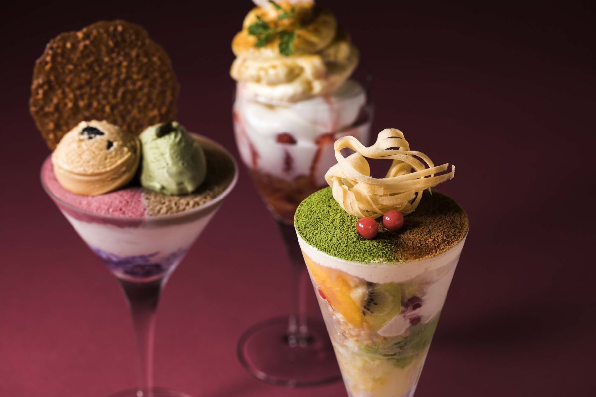 パフェ、珈琲、酒、佐藤＆佐々木