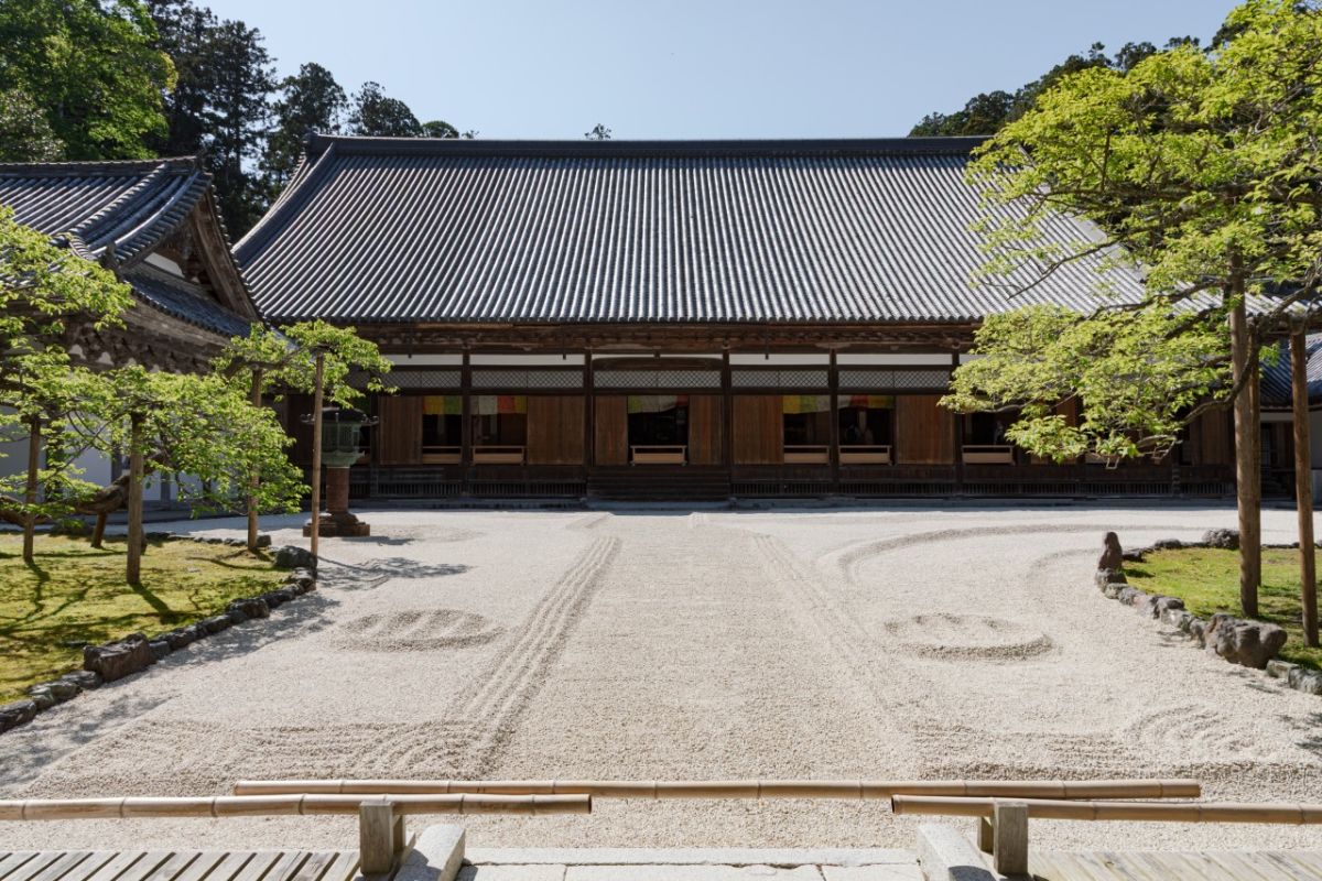 国宝に指定されている瑞鳳殿の本堂