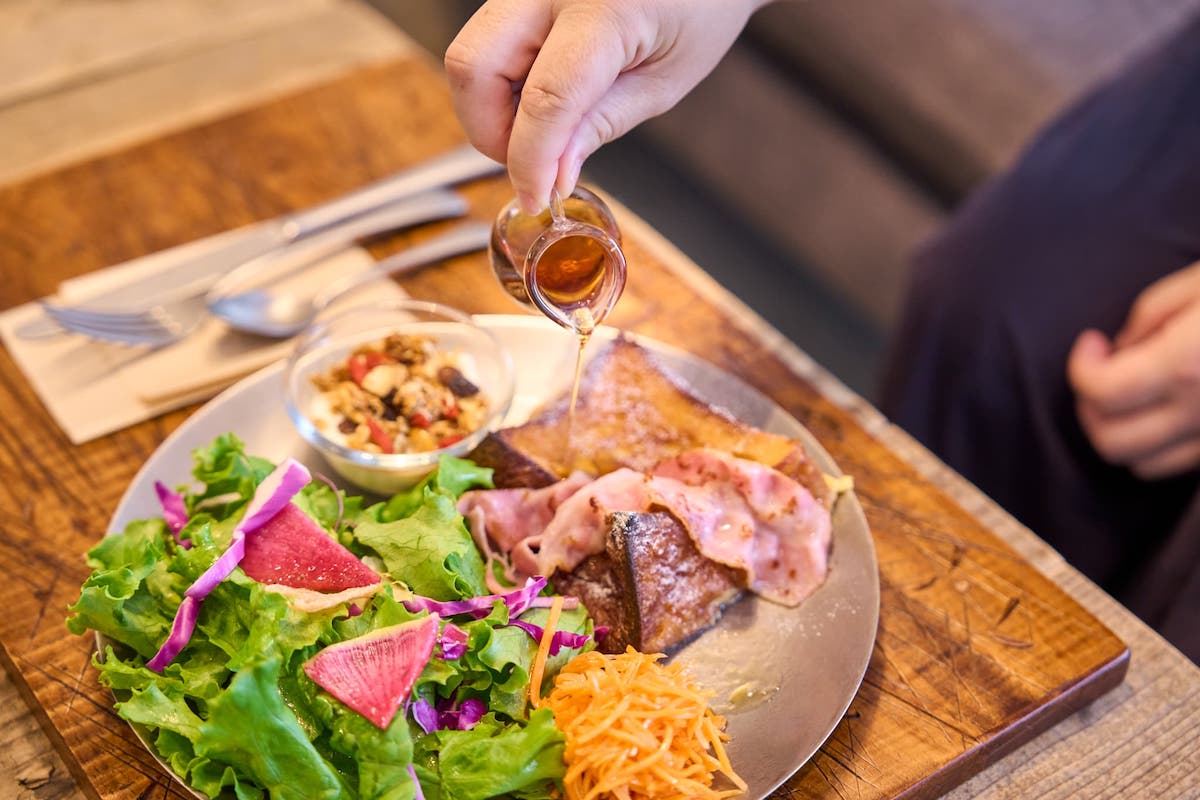 「ZTTo morning」の「フレンチトースト&ベーコン」