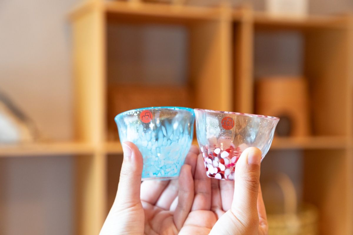 「金彩ぐい呑み」各種2420円