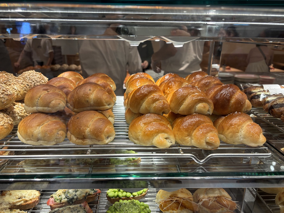 白トリュフ塩パン