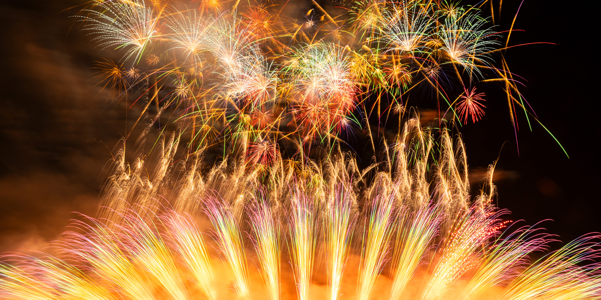 音楽とシンクロする花火に感動！おすすめの花火大会10選【2025年】