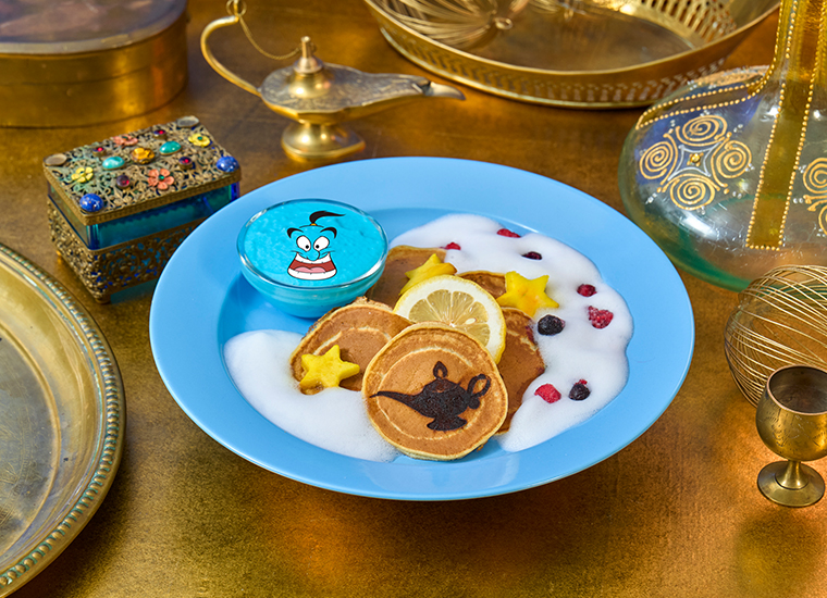 ＜ジーニー＞ヨーグルト&パンケーキ　©Disney