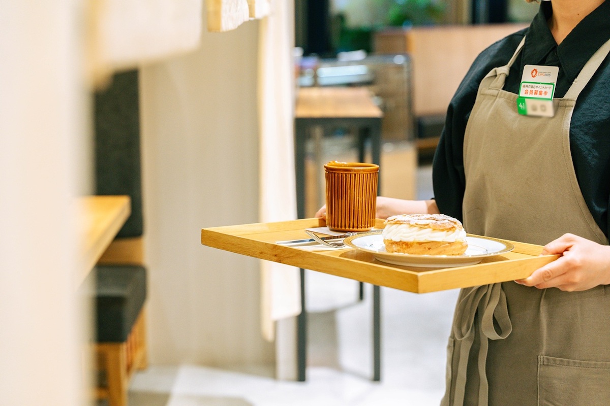 ドリンクと一緒にオーダーすると200円引きに