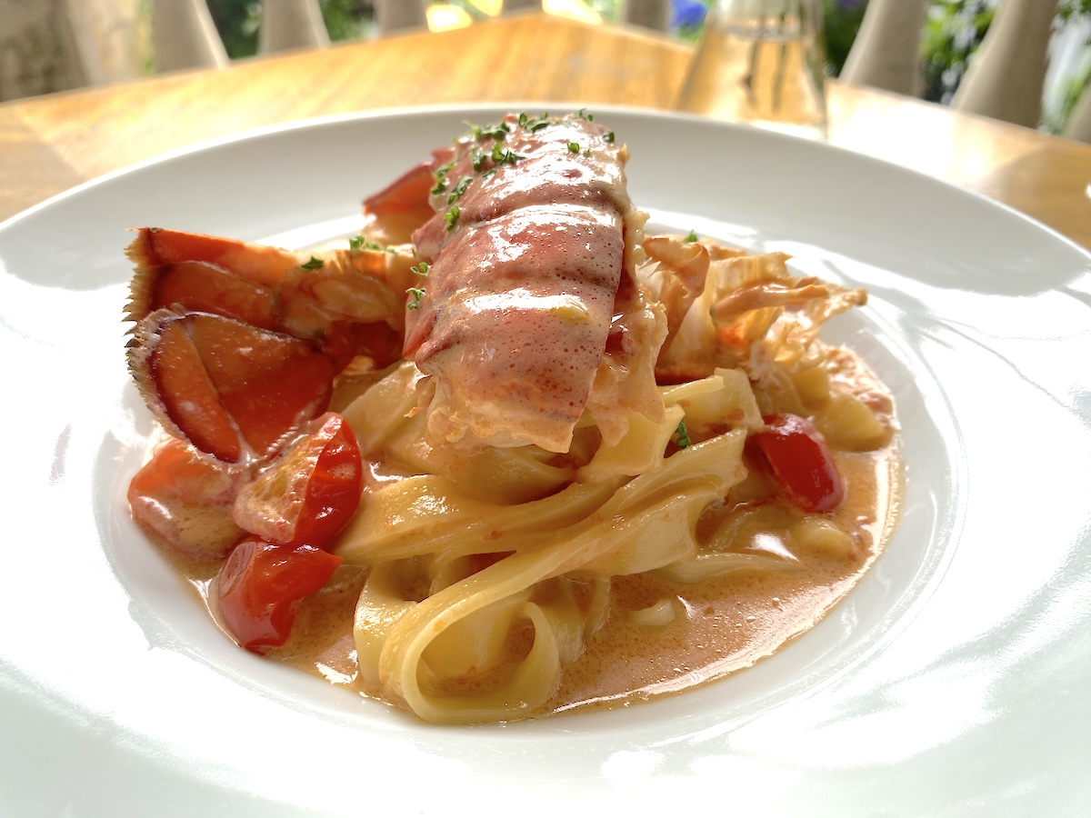 「表参道 バンブー」オマール海老のトマトクリームソース タリアテッレ1