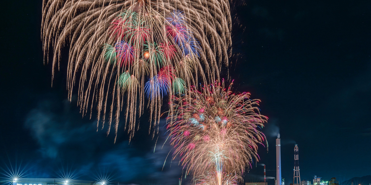 愛媛県のおすすめ花火大会、2025年の開催・中止は？