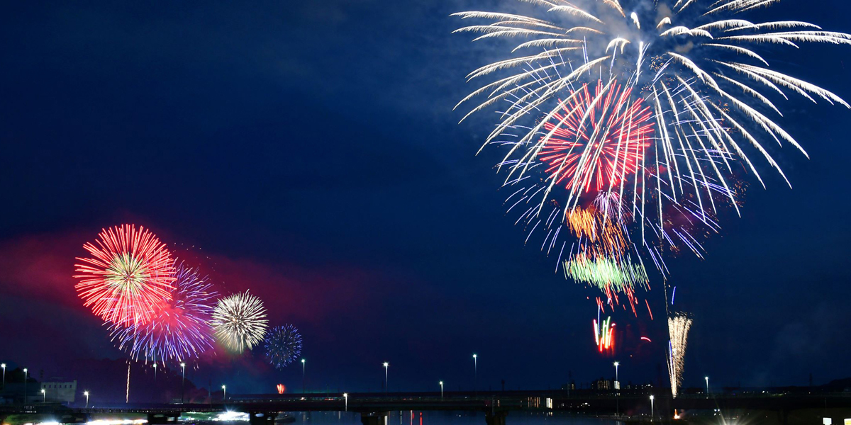 福岡県のおすすめ花火大会、2025年の開催・中止は？