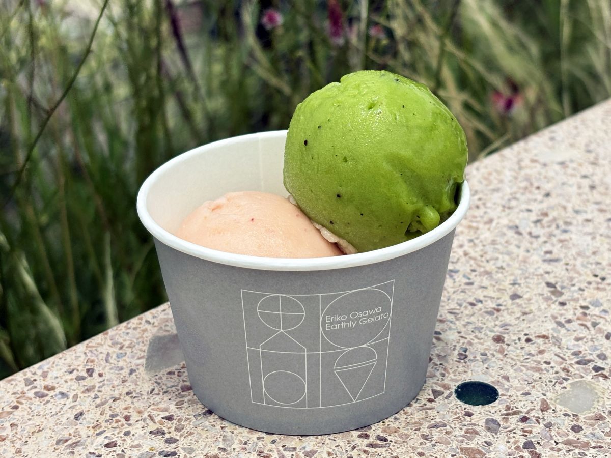 （上から）「Greenスムージー」、「愛媛県産ルビーグレープフルーツとミョウガのジェラート」ジェラート価格に＋100円