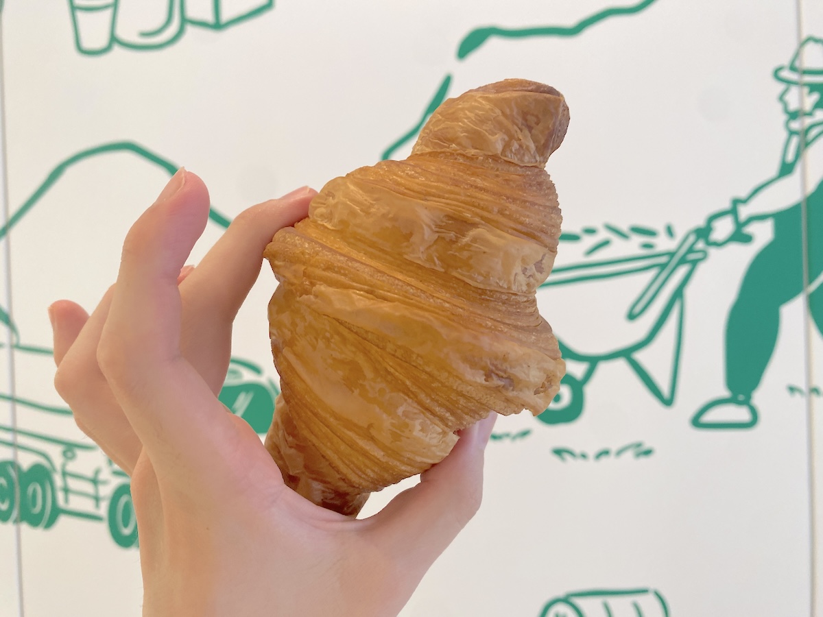 「よつ葉ミルクプレイス」よつ葉のクロワッサン