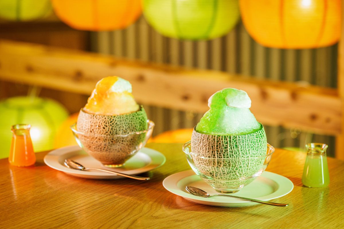 「メロンまるごとかき氷」