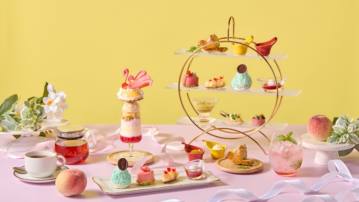 「アフタヌーン・パルフェ　～桃と葡萄の贈り物～」／© voco 大阪セントラル