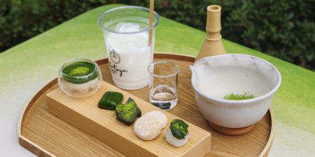 【京都・嵐山】渡月橋からすぐ！ 抹茶の魅力を体感できる八十八良葉舎（はとやりょうようしゃ）の旗艦店