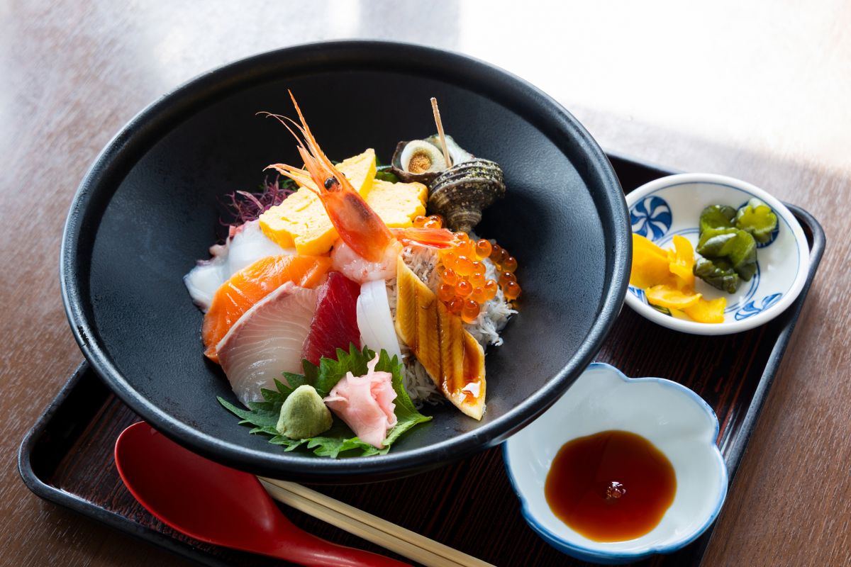 「海鮮丼」2195円