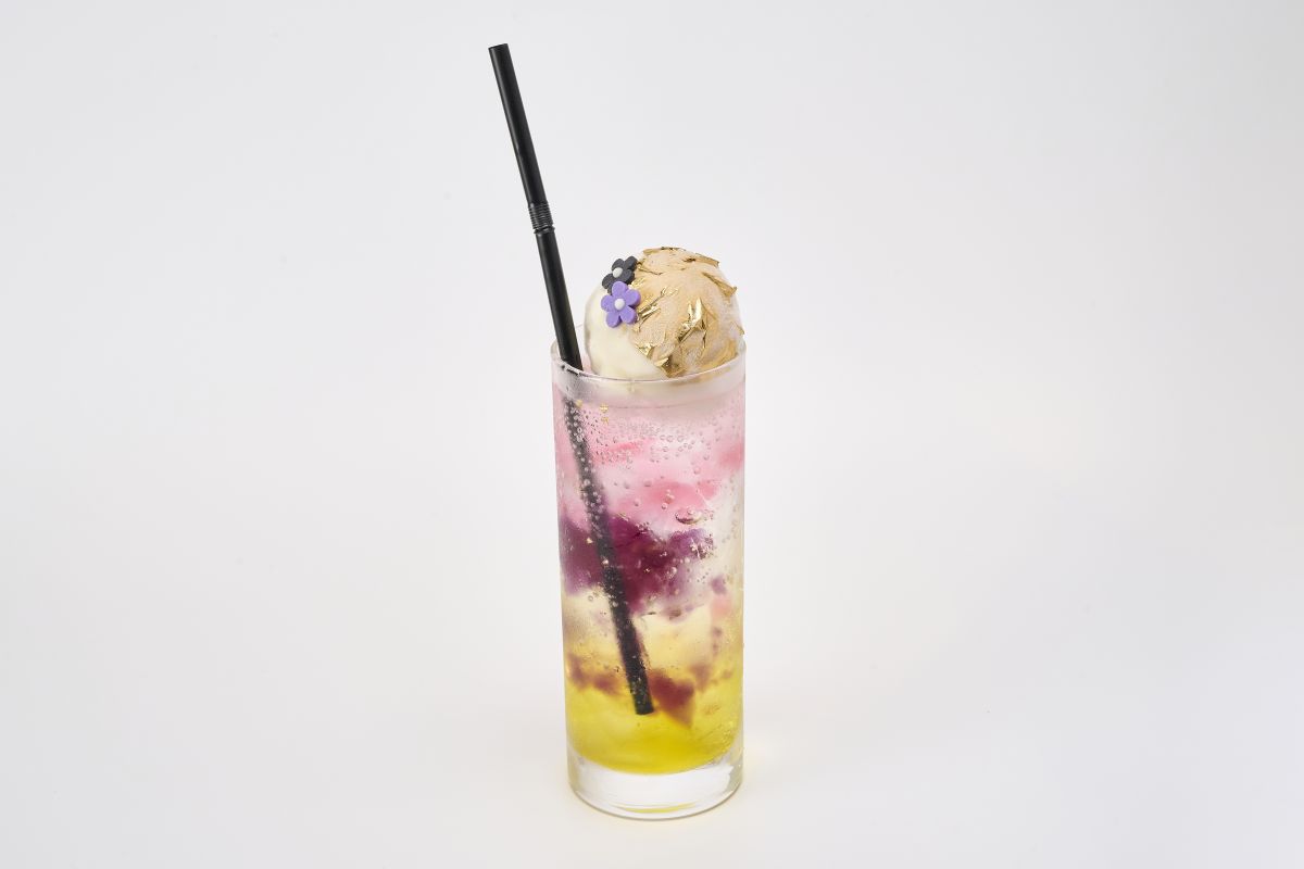 クリムトのクリームソーダ」980円