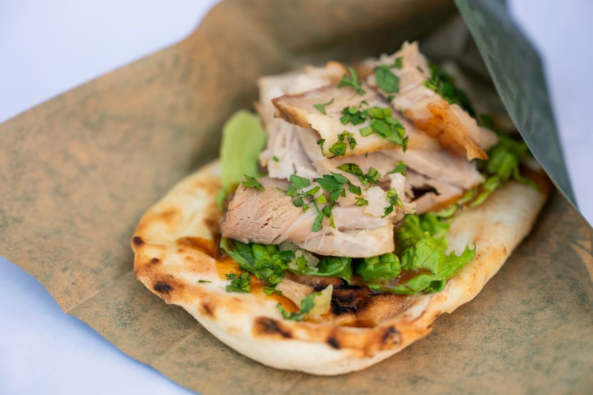 「THE WILD ポークKEBABU」（ざ わいるど ぽーくけばぶ）1400円（ドリンク付き）