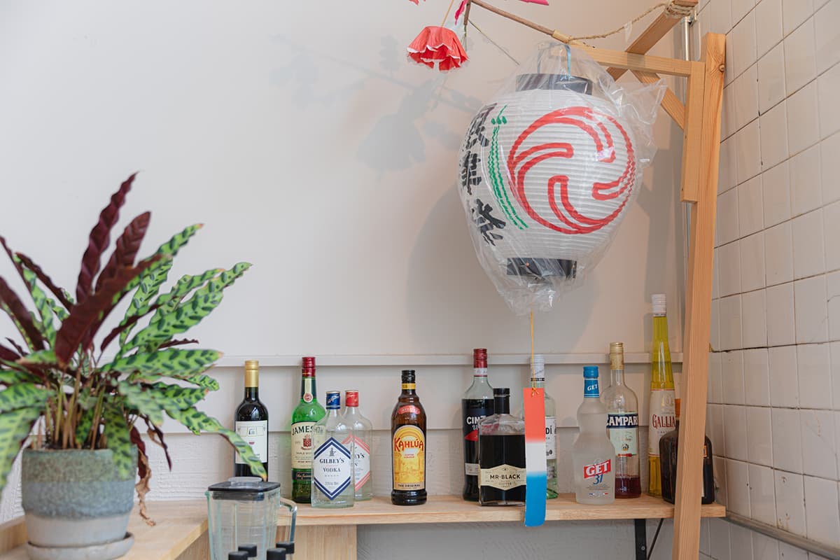 バーカウンターもある