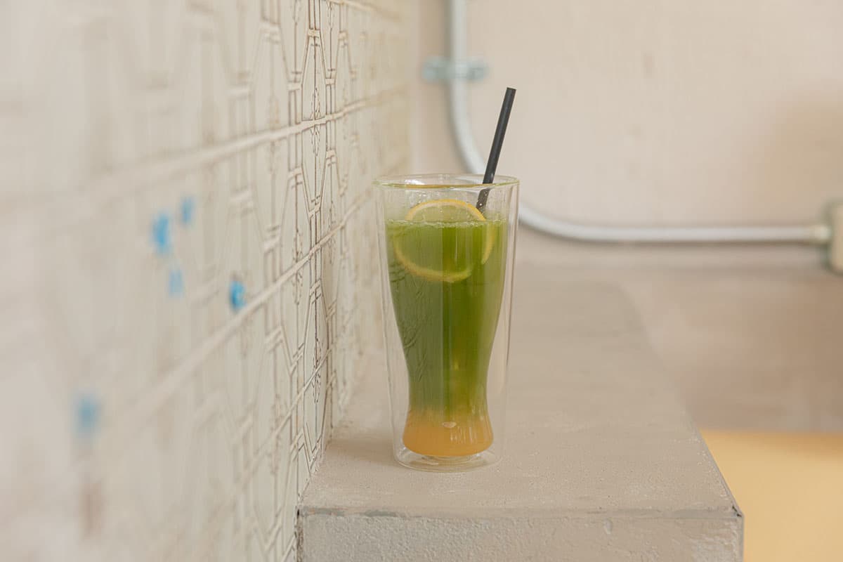 「抹茶ハニーレモンソーダ」880円