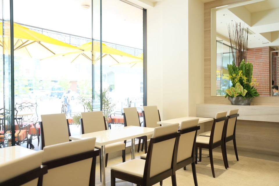 ラスイートルパンビル